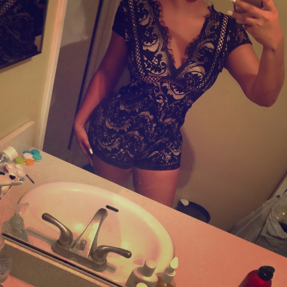 Fashion nova romper
